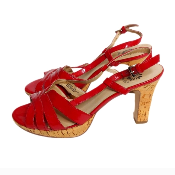 Yellow Box Laurie Bright Cherry Red Faux Leather Straps Cork Heels Size 8.5 - Picture 3 of 15